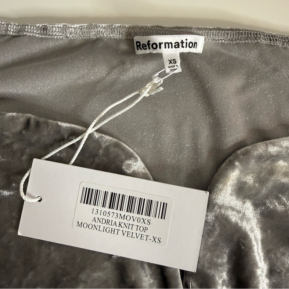 Reformation Andria Midnight Velvet off the shoulder Top XS NWT - Picture 7 of 9